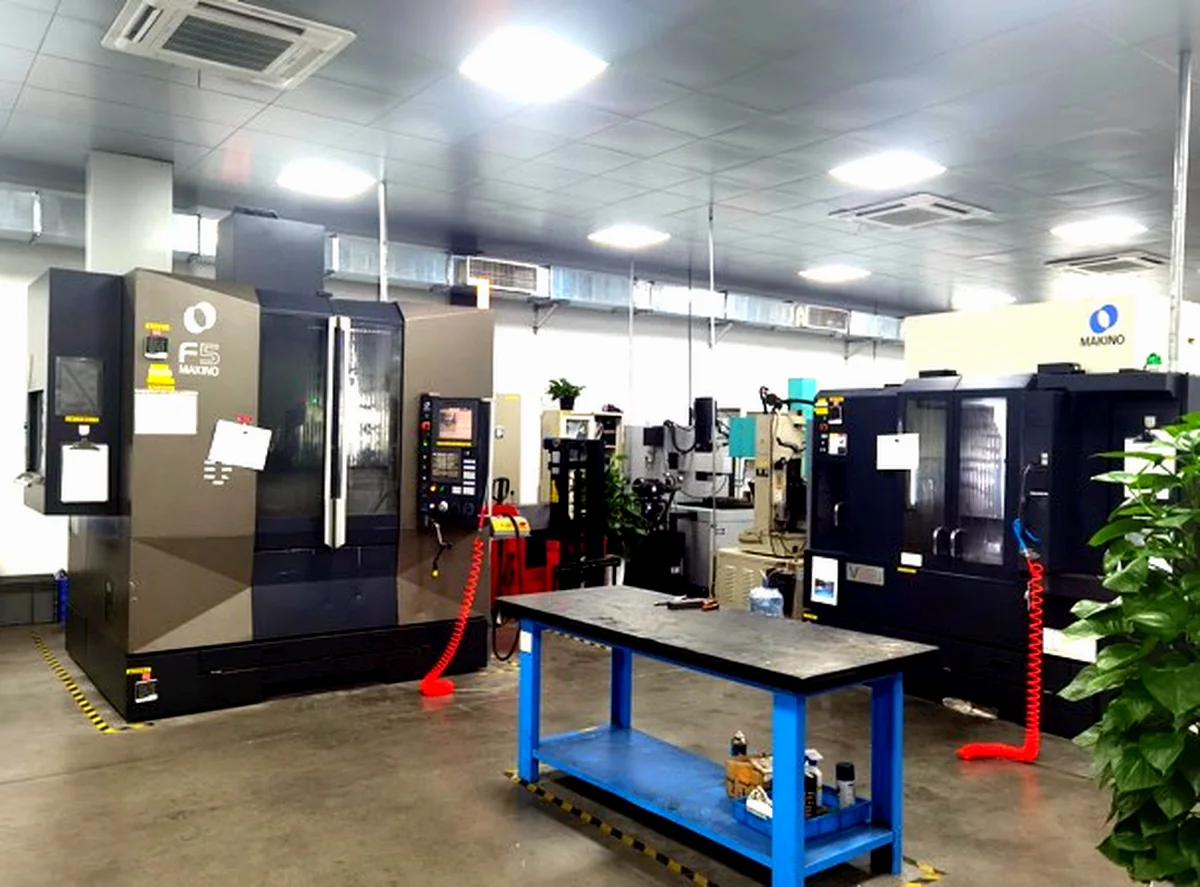 PLAM CNC machining centers in the mold-making cell